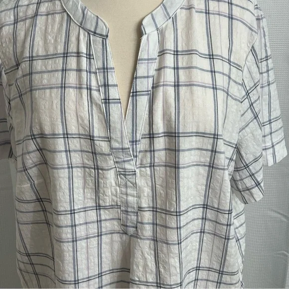 Gloria Vanderbilt Women's V-Neck, Short Sleeve High-Low Hem, Work Blouse Top NWT - Picture 7 of 7